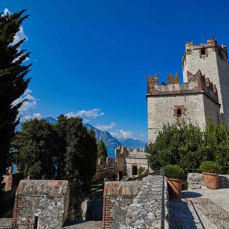 Hotel sul Lago di Garda con piscina: le nostre immagini Hotel sul Lago di Garda con piscina: le nostre immagini