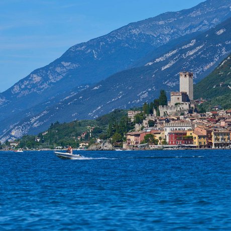 Hotel sul Lago di Garda con piscina: le nostre immagini Hotel sul Lago di Garda con piscina: le nostre immagini