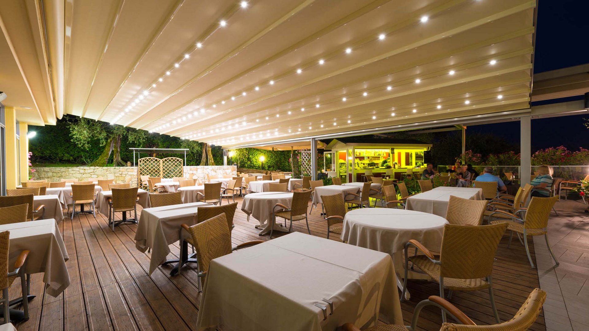 Wellness hotel on Lake Garda with pool and terrace Wellness hotel on Lake Garda with pool and terrace