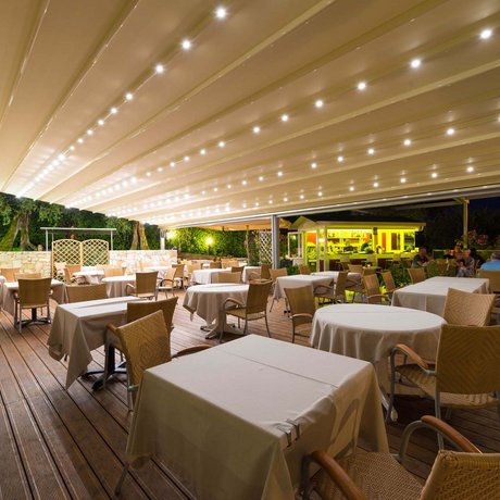 Hotel sul Lago di Garda con piscina: le nostre immagini Hotel sul Lago di Garda con piscina: le nostre immagini