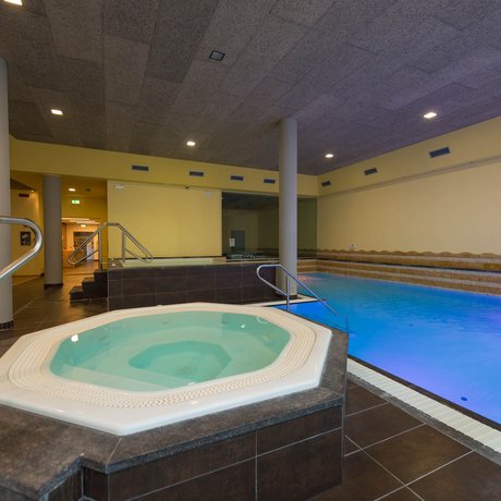 Hotel sul Lago di Garda con piscina: le nostre immagini Hotel sul Lago di Garda con piscina: le nostre immagini