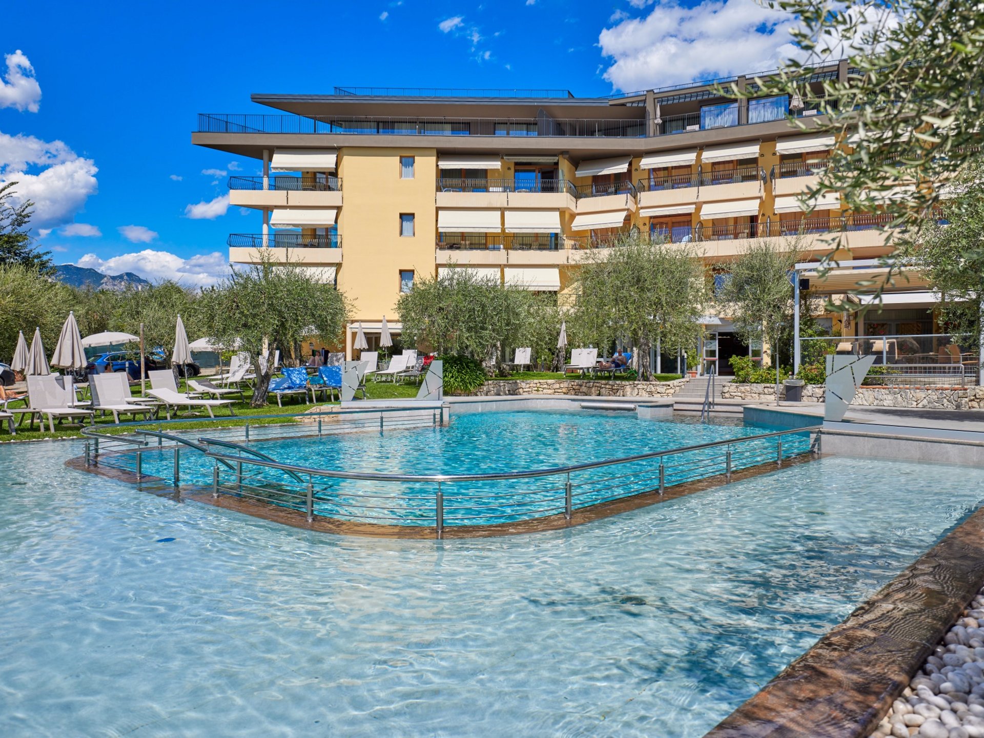 Activities on Lake Garda: a vast array of sports Activities on Lake Garda: a vast array of sports