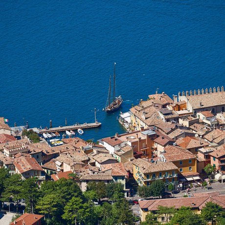 Hotel sul Lago di Garda con piscina: le nostre immagini Hotel sul Lago di Garda con piscina: le nostre immagini